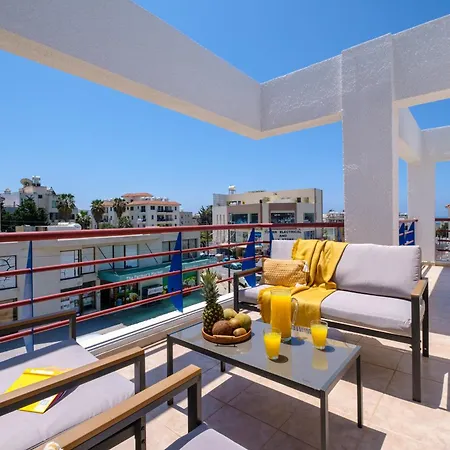 Sola By Nomads Apartman Paphos